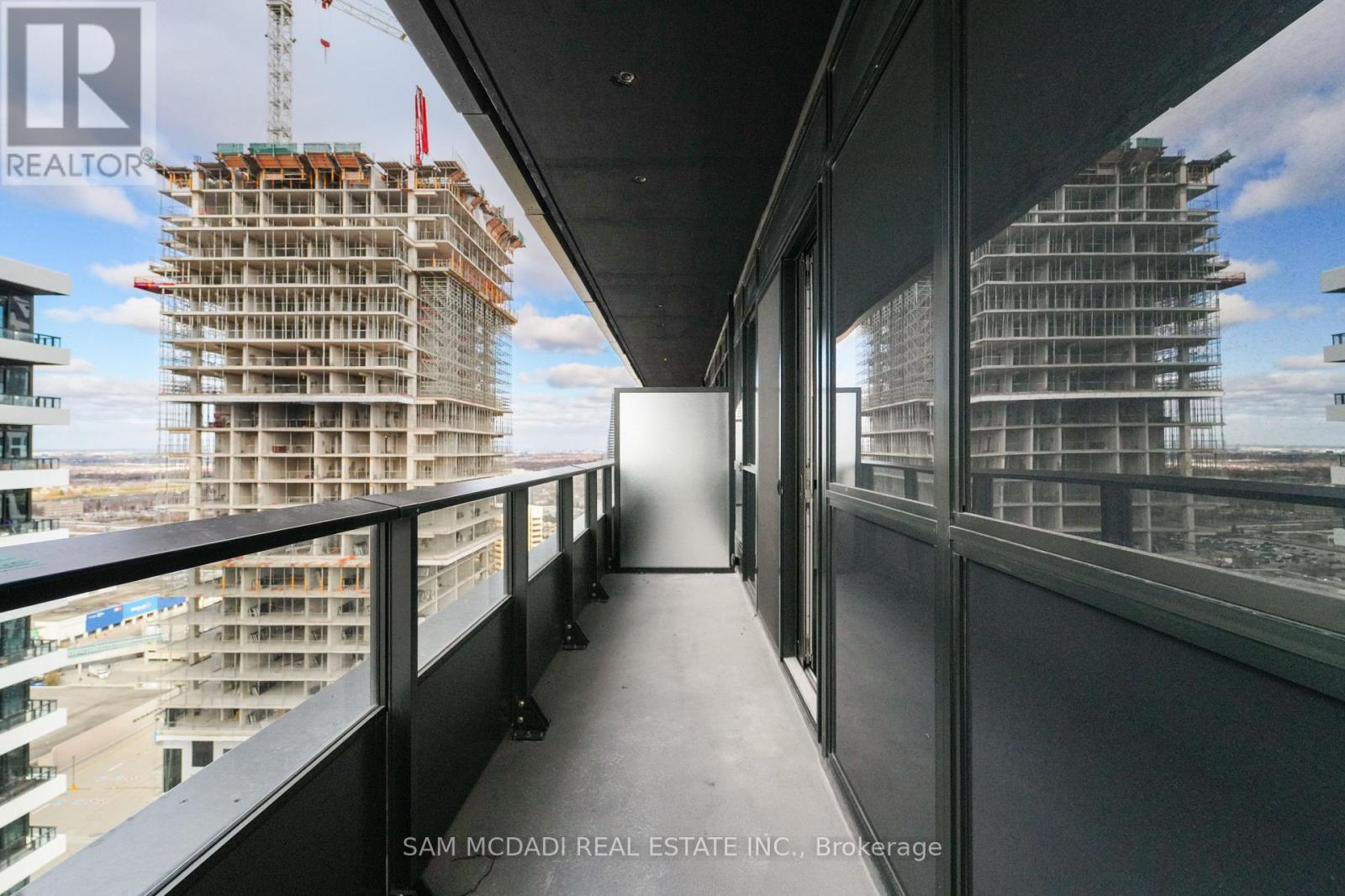 #2907 - 4015 The Exchange, Mississauga, Ontario  L5B 0N9 - Photo 8 - W12562604