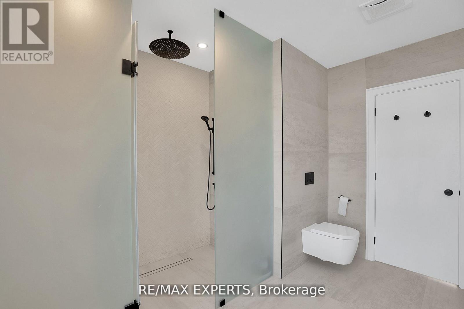 62 Hartley Avenue, Toronto, Ontario  M6E 4E8 - Photo 20 - W12562616