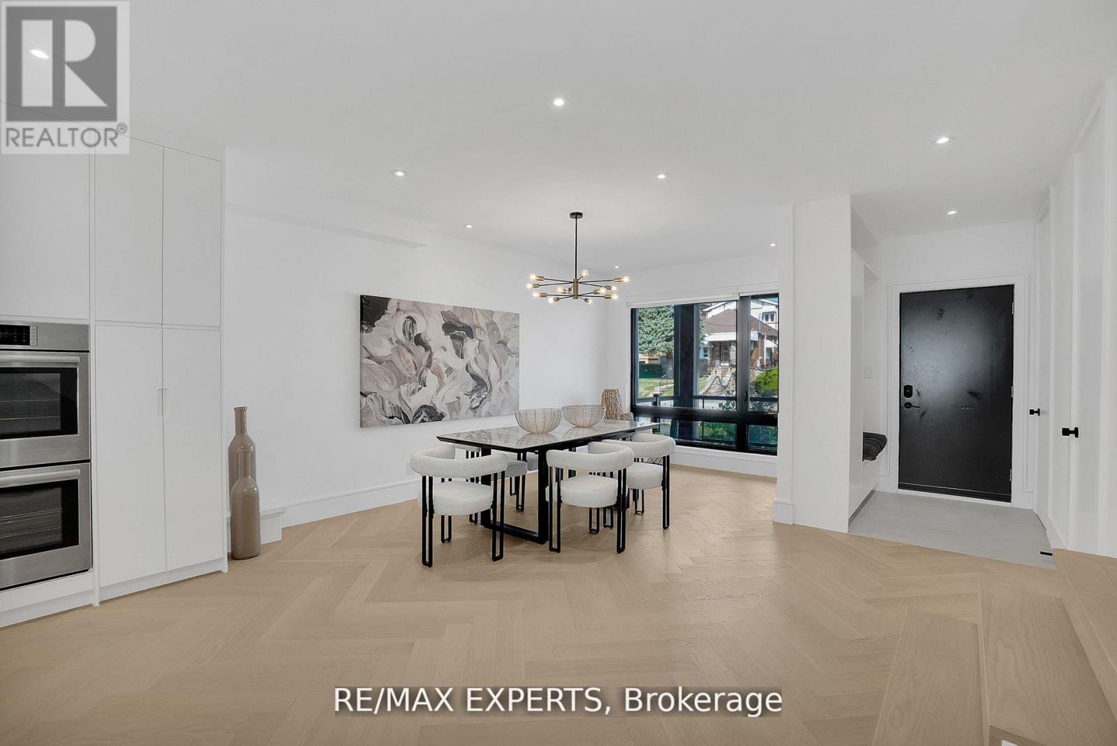 62 Hartley Avenue, Toronto, Ontario  M6E 4E8 - Photo 7 - W12562616