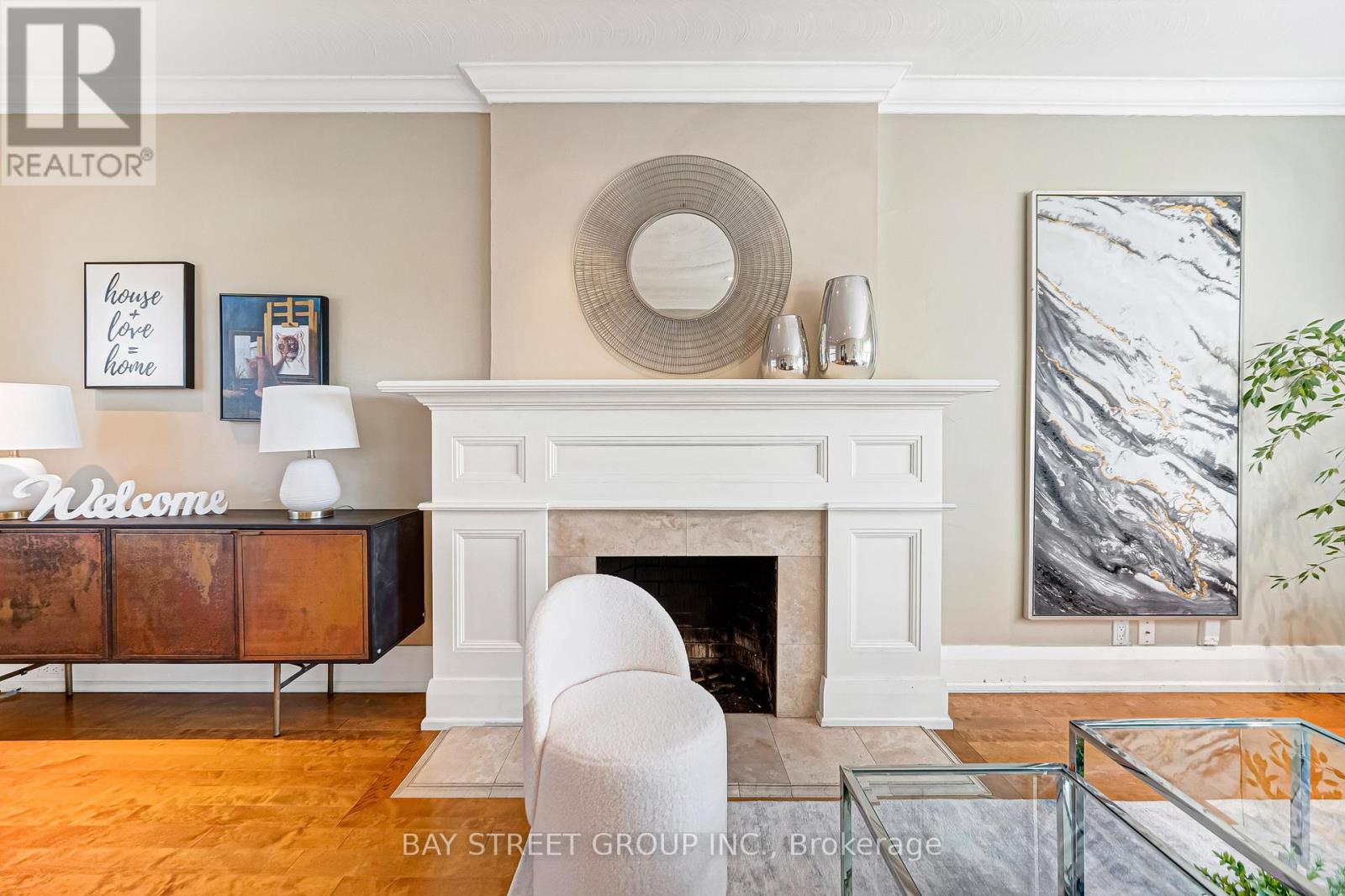 136 Humbercrest Boulevard, Toronto, Ontario  M6S 4L3 - Photo 10 - W12562634