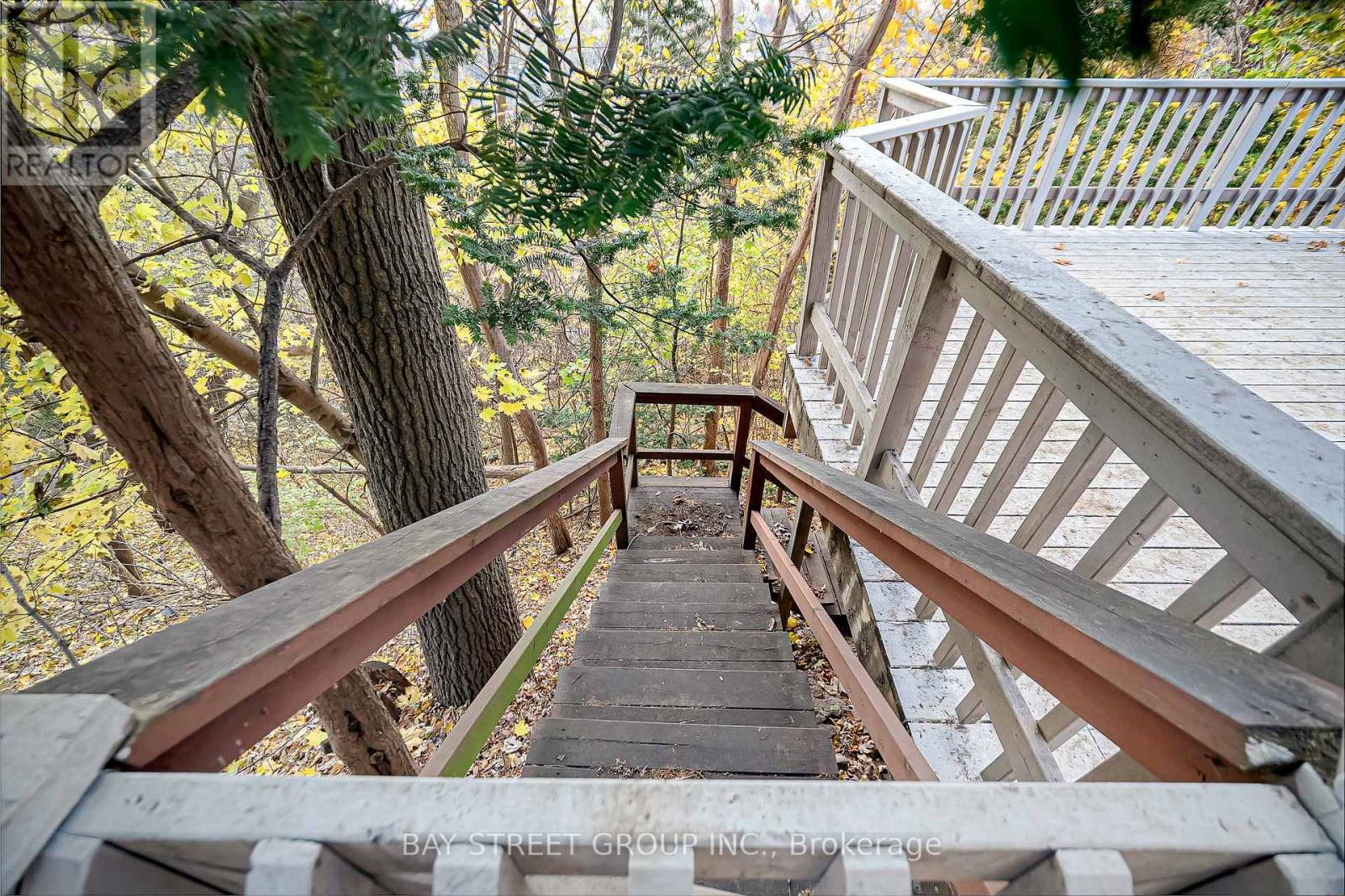 136 Humbercrest Boulevard, Toronto, Ontario  M6S 4L3 - Photo 38 - W12562634