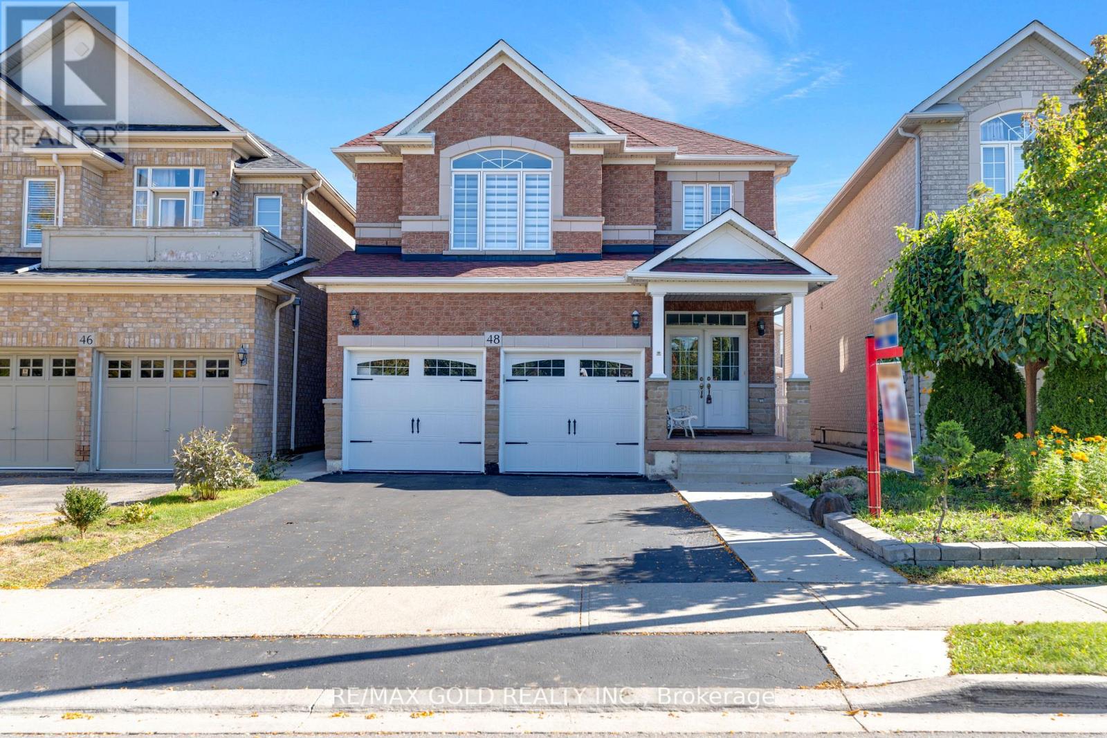 48 FOUNTAINVIEW WAY, Brampton, Ontario