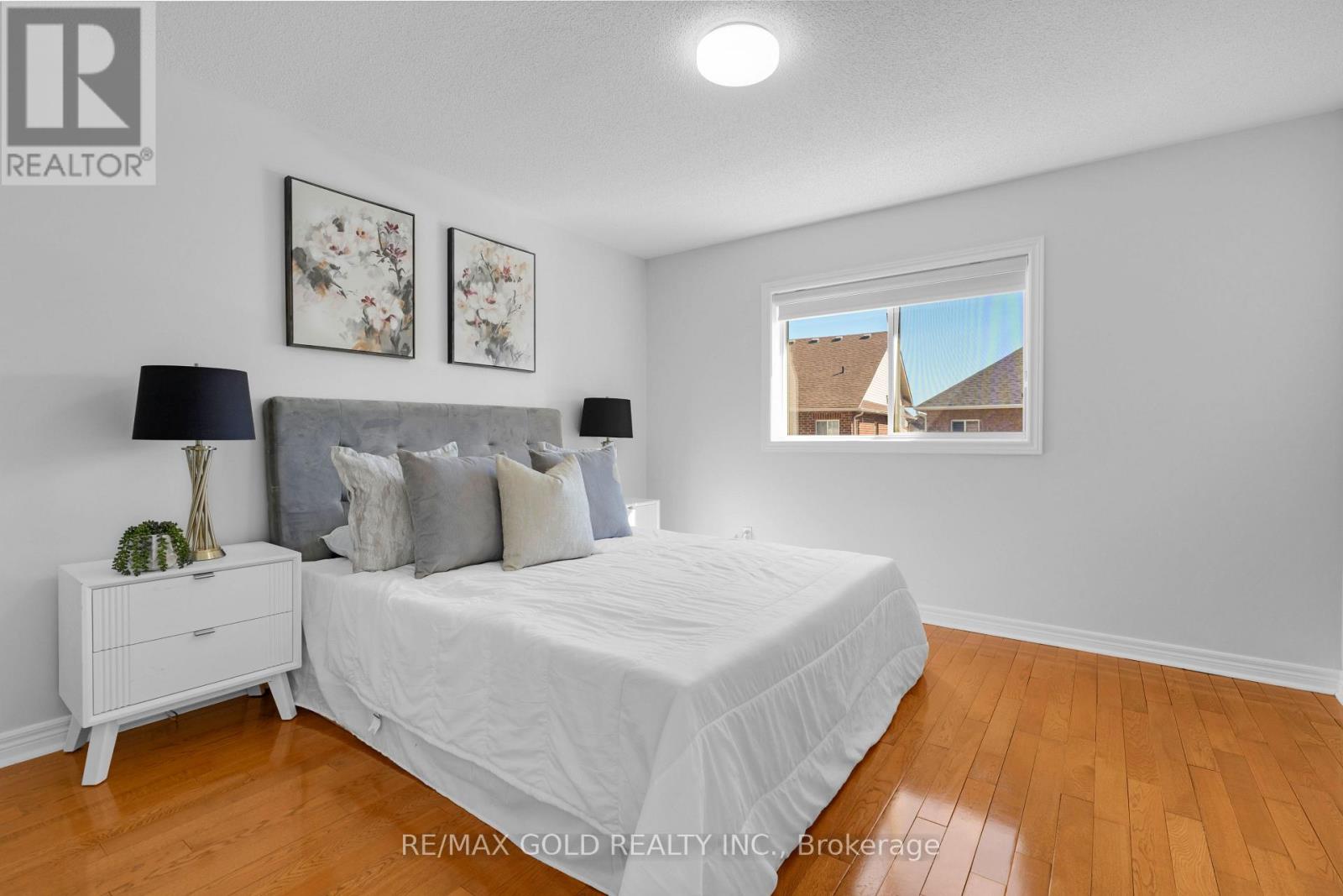 48 Fountainview Way, Brampton, Ontario  L6S 6K6 - Photo 25 - W12562638