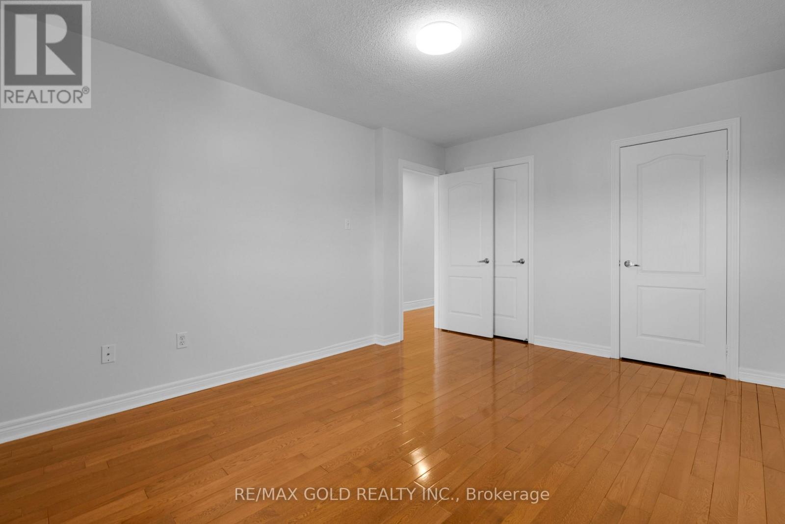 48 Fountainview Way, Brampton, Ontario  L6S 6K6 - Photo 32 - W12562638