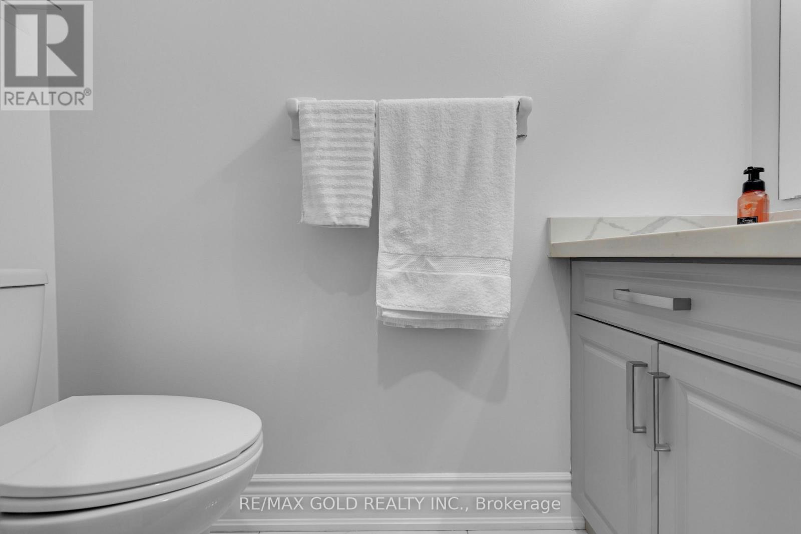 48 Fountainview Way, Brampton, Ontario  L6S 6K6 - Photo 34 - W12562638