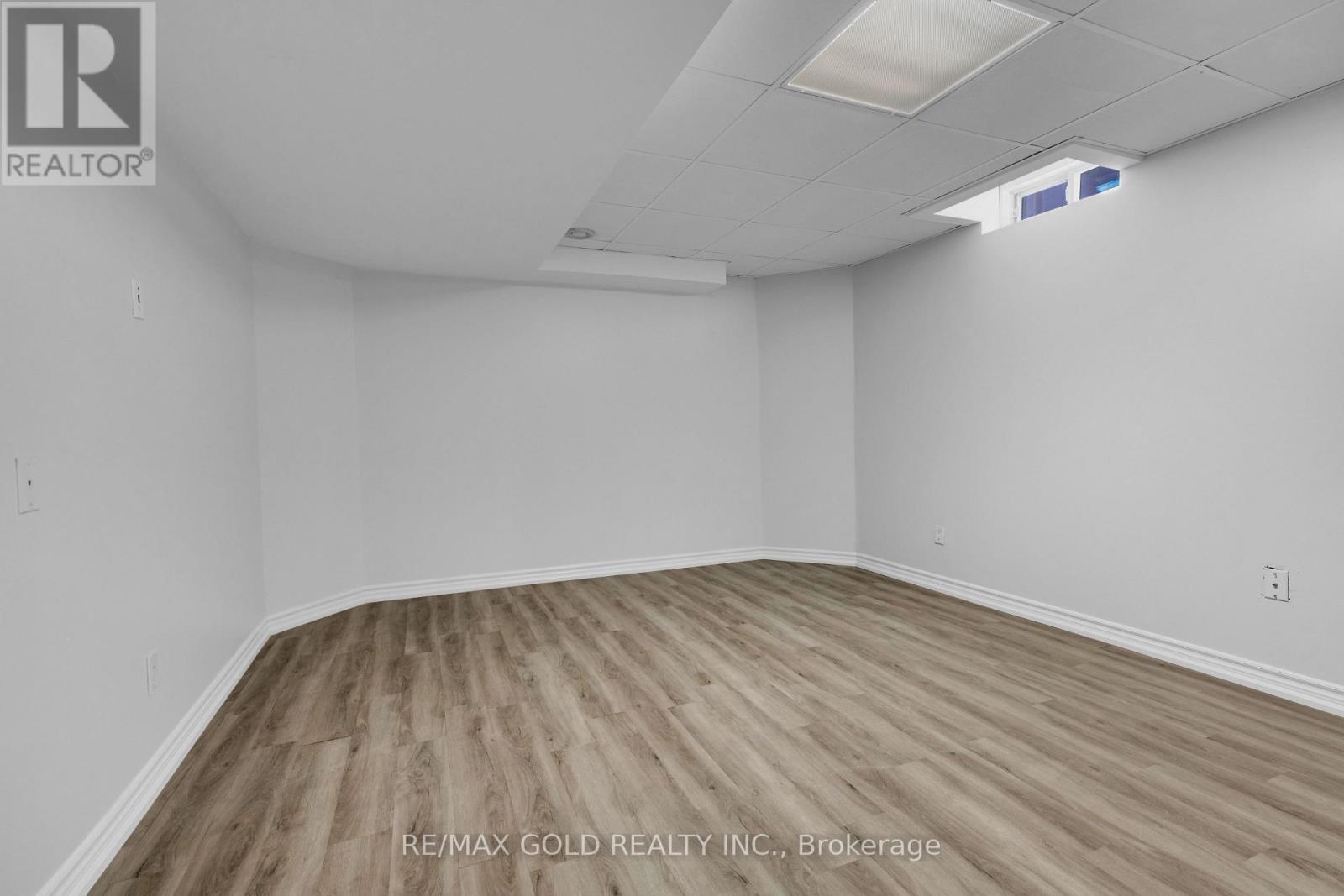 48 Fountainview Way, Brampton, Ontario  L6S 6K6 - Photo 37 - W12562638