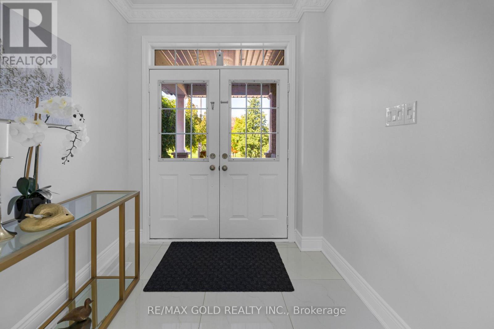 48 Fountainview Way, Brampton, Ontario  L6S 6K6 - Photo 5 - W12562638