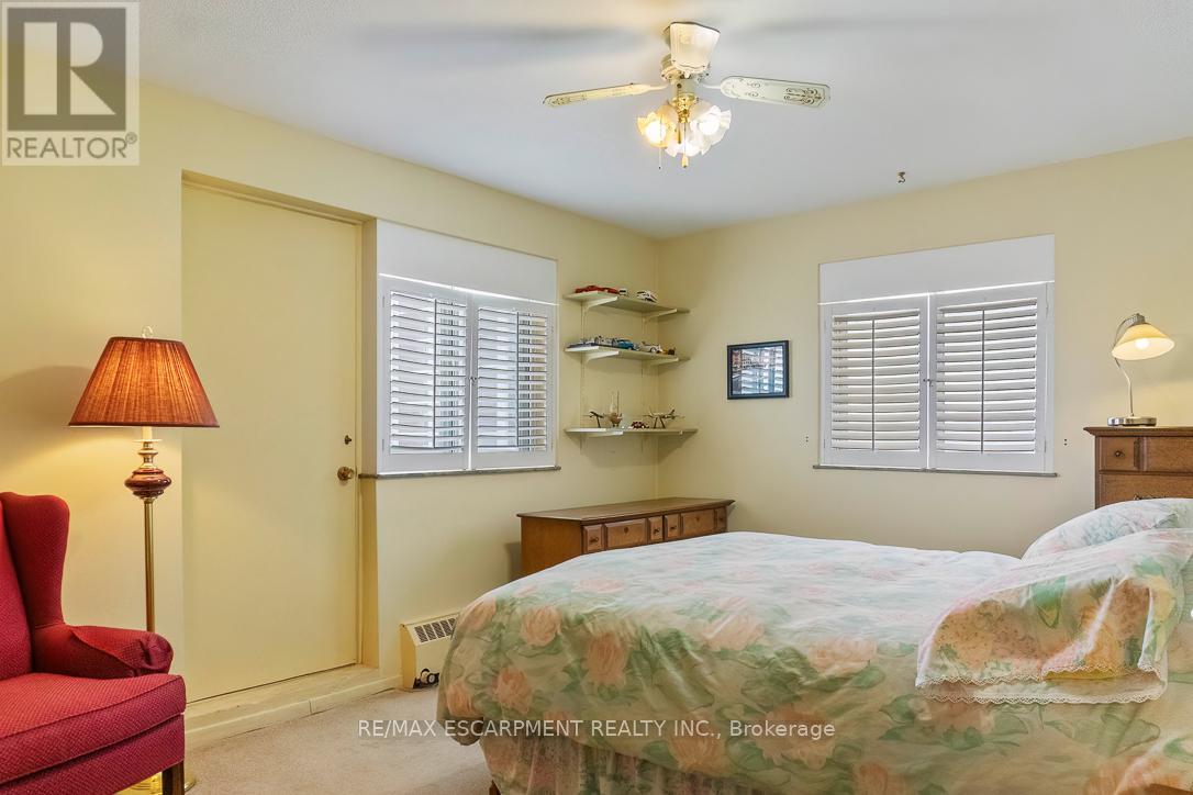 805 - 15 Elizabeth Street N, Mississauga, Ontario  L5G 2Z3 - Photo 20 - W12562640