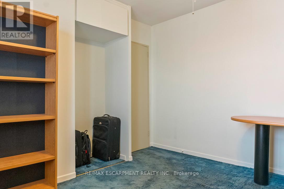 805 - 15 Elizabeth Street N, Mississauga, Ontario  L5G 2Z3 - Photo 28 - W12562640