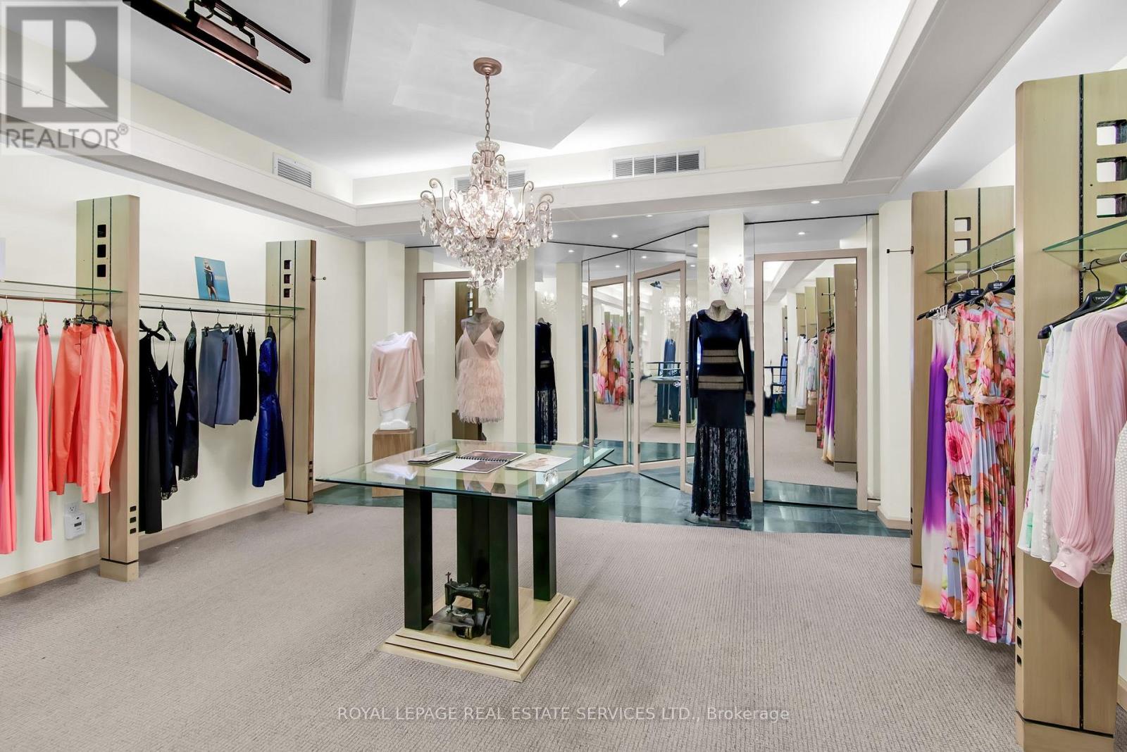 1232 St Clair Avenue W, Toronto, Ontario  M6E 1B7 - Photo 17 - W12562646