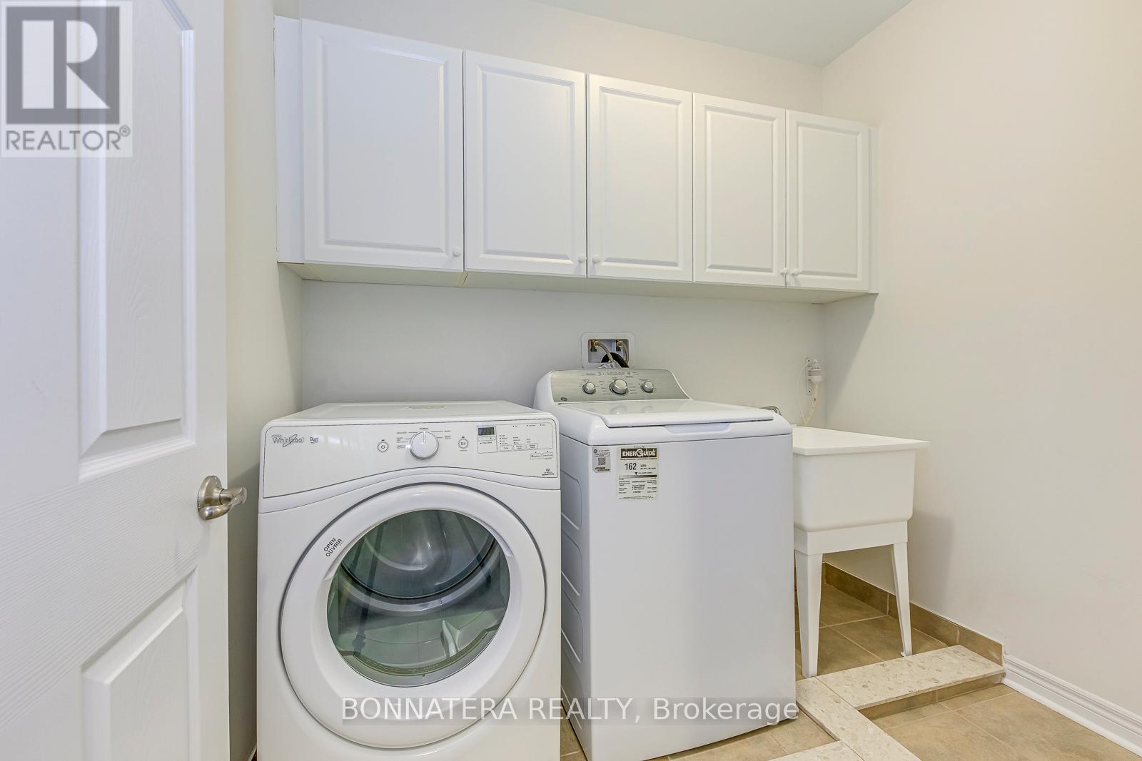 230 Jessie Caverhill Pass, Oakville, Ontario  L6M 0Z6 - Photo 40 - W12562676