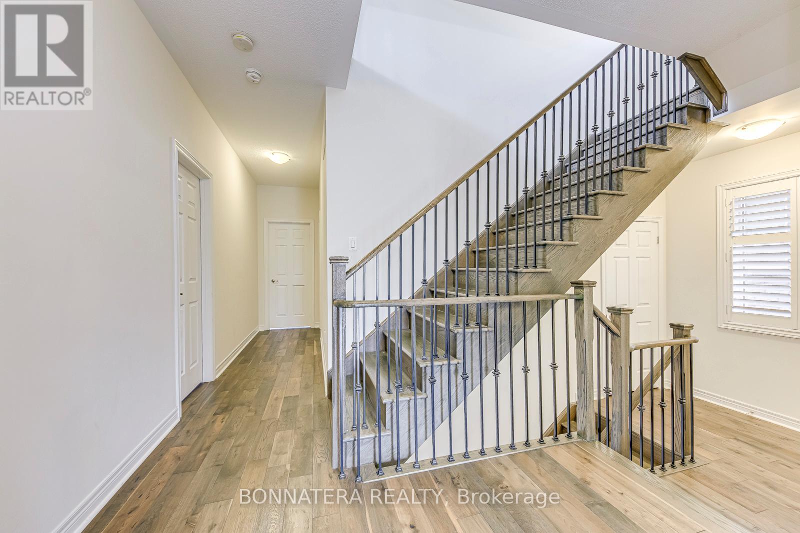 230 Jessie Caverhill Pass, Oakville, Ontario  L6M 0Z6 - Photo 41 - W12562676