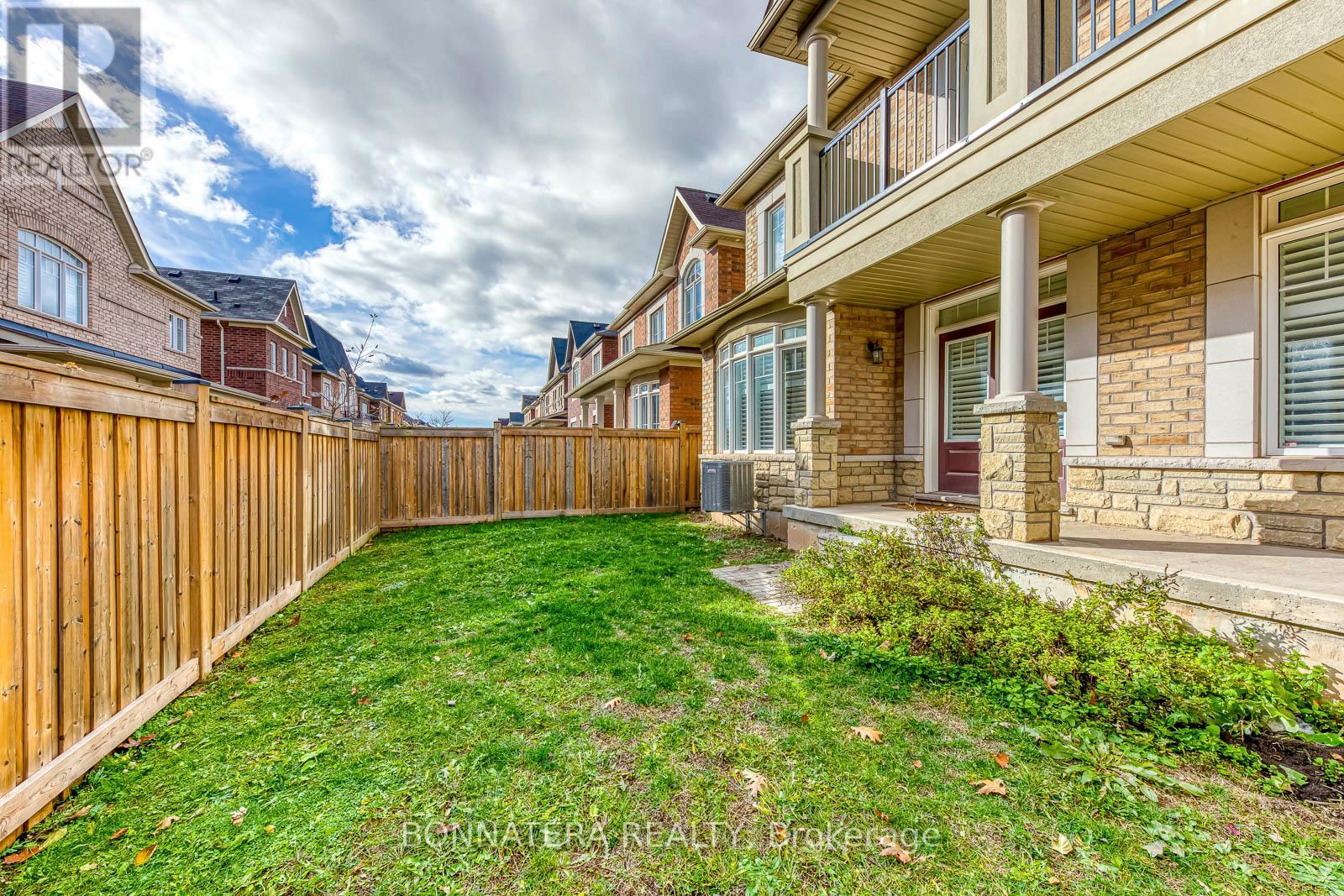 230 Jessie Caverhill Pass, Oakville, Ontario  L6M 0Z6 - Photo 47 - W12562676