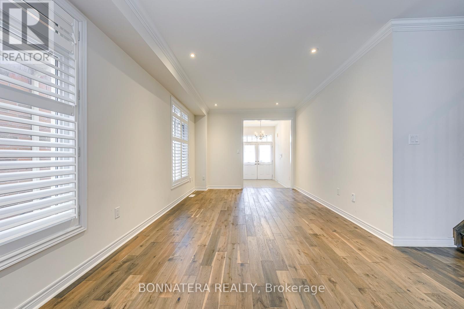 230 Jessie Caverhill Pass, Oakville, Ontario  L6M 0Z6 - Photo 6 - W12562676