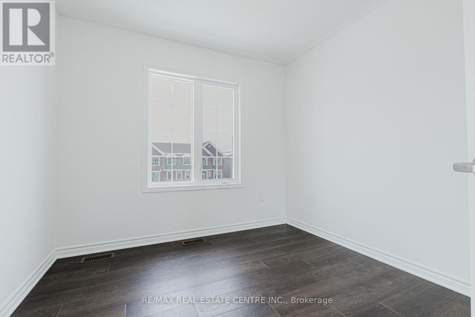 34 Bellasera Way, Caledon, Ontario  L7C 4P1 - Photo 34 - W12562686