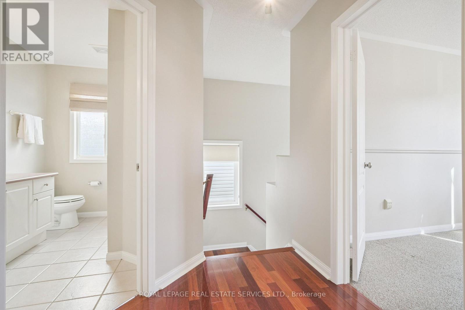 5025 Marjan Lane, Burlington, Ontario  L7L 6H9 - Photo 21 - W12562788