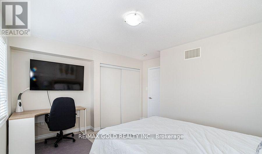 47 Stedford Crescent, Brampton, Ontario  L7A 4P5 - Photo 22 - W12562798