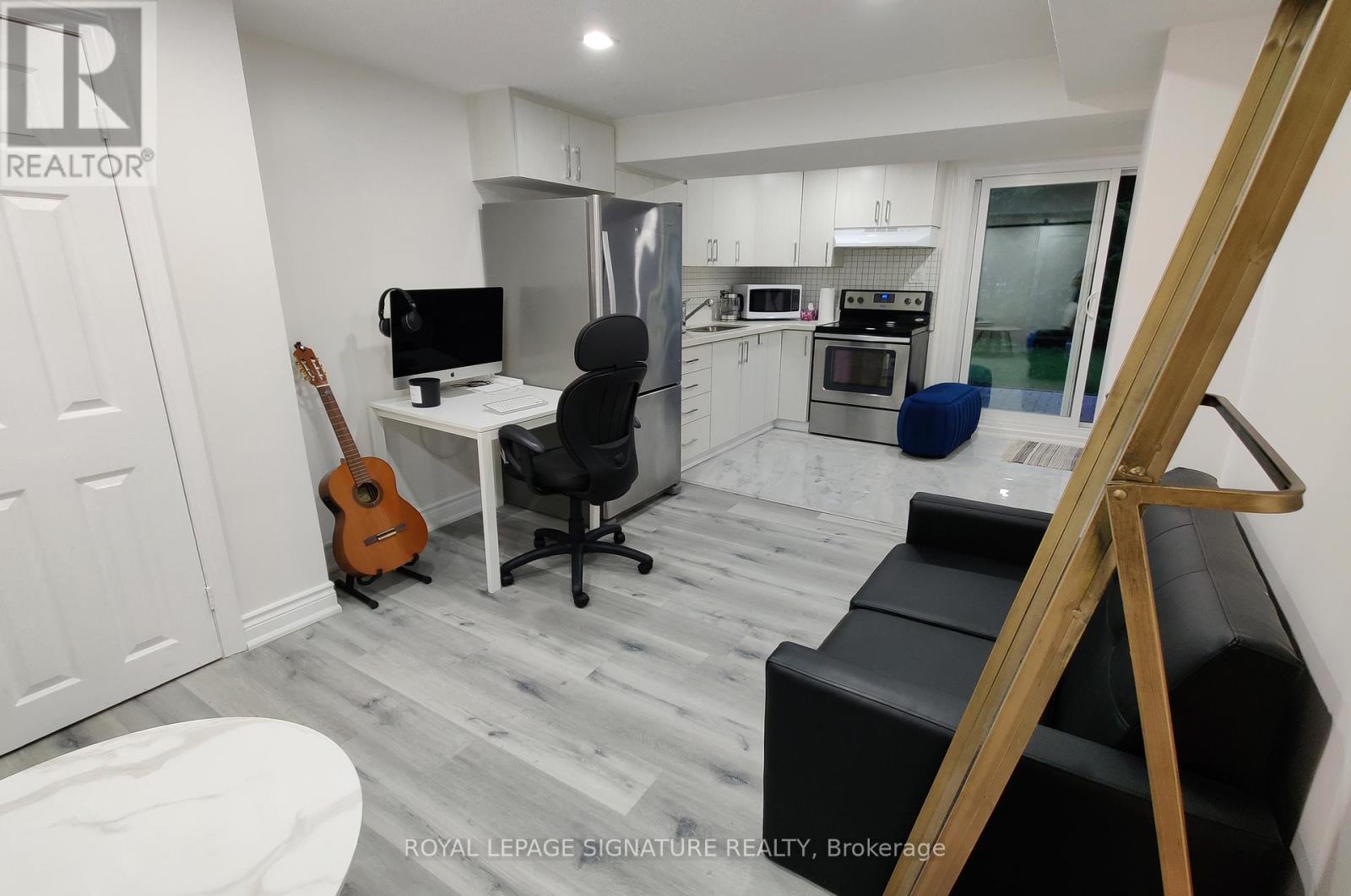 Bsmt - 2329 Greenbank Trail, Burlington, Ontario  L7P 3S7 - Photo 4 - W12562834