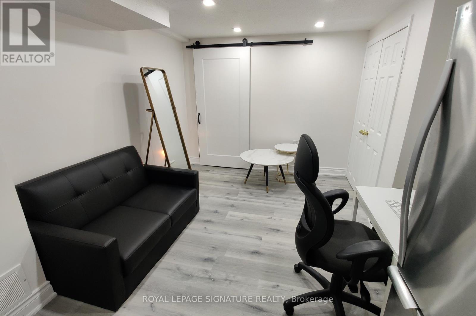 Bsmt - 2329 Greenbank Trail, Burlington, Ontario  L7P 3S7 - Photo 6 - W12562834