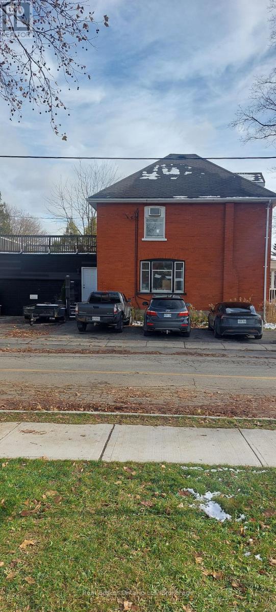 236 Ontario Street, Stratford, Ontario  N5A 3H5 - Photo 3 - X12562896