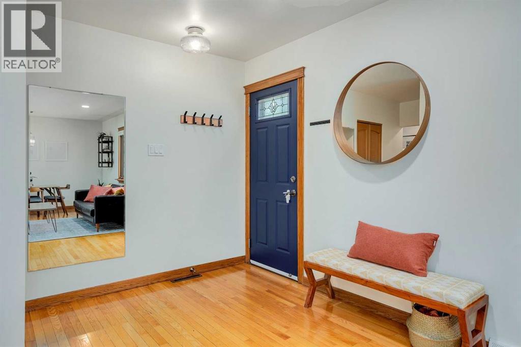 1403 107 Avenue Sw, Calgary, Alberta  T2W 0C1 - Photo 3 - A2240533