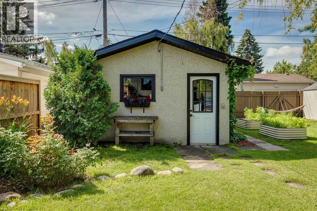 1403 107 Avenue Sw, Calgary, Alberta  T2W 0C1 - Photo 33 - A2240533