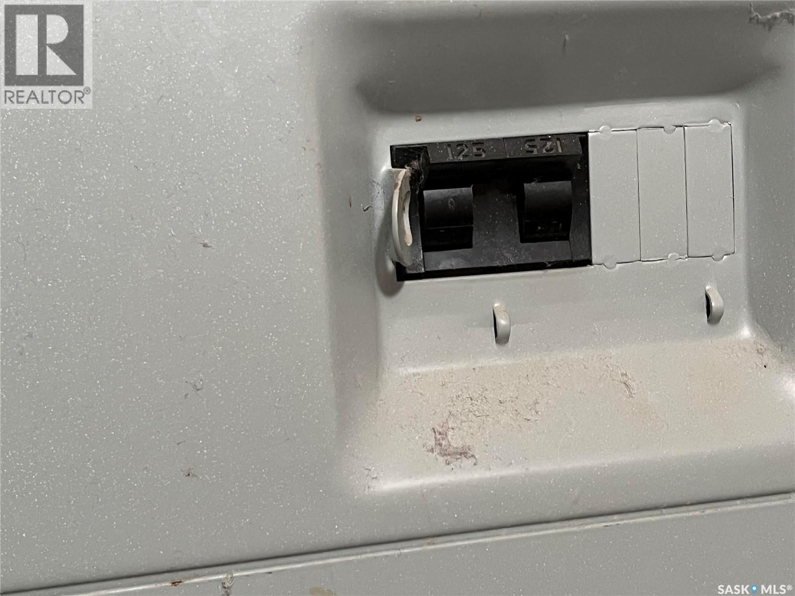 128 1st Avenue S, Coronach, Saskatchewan  S0H 0Z0 - Photo 31 - SK018048