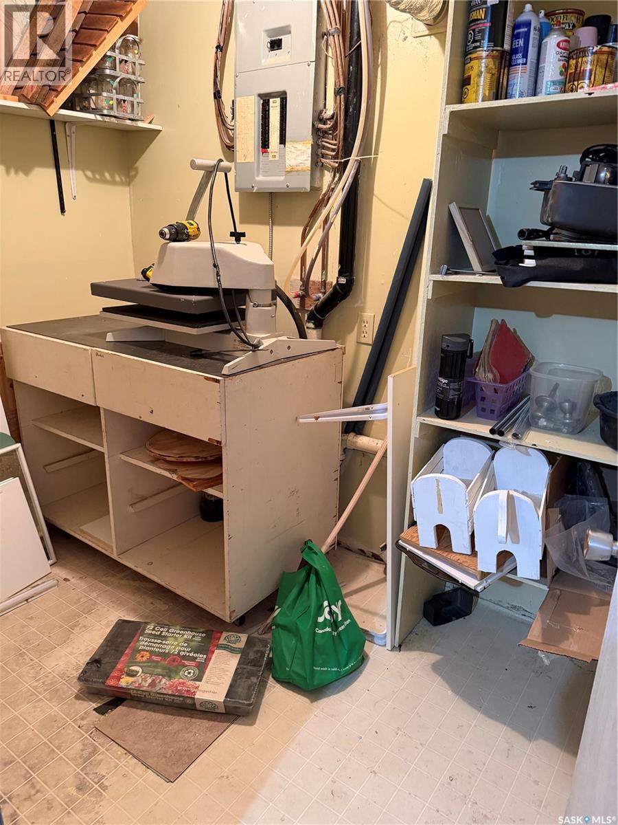 128 1st Avenue S, Coronach, Saskatchewan  S0H 0Z0 - Photo 23 - SK018048