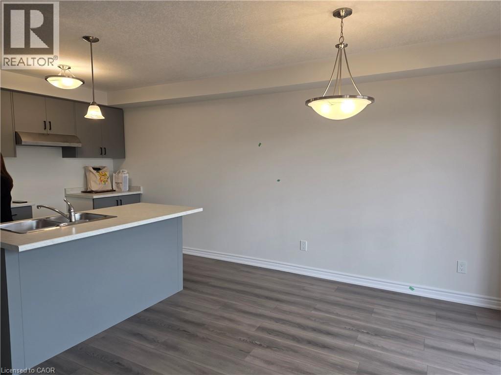 11 Pine Warbler Street, Kitchener, Ontario  N2P 0L7 - Photo 7 - 40789011