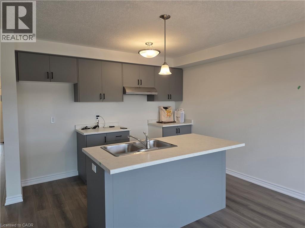 11 Pine Warbler Street, Kitchener, Ontario  N2P 0L7 - Photo 8 - 40789011