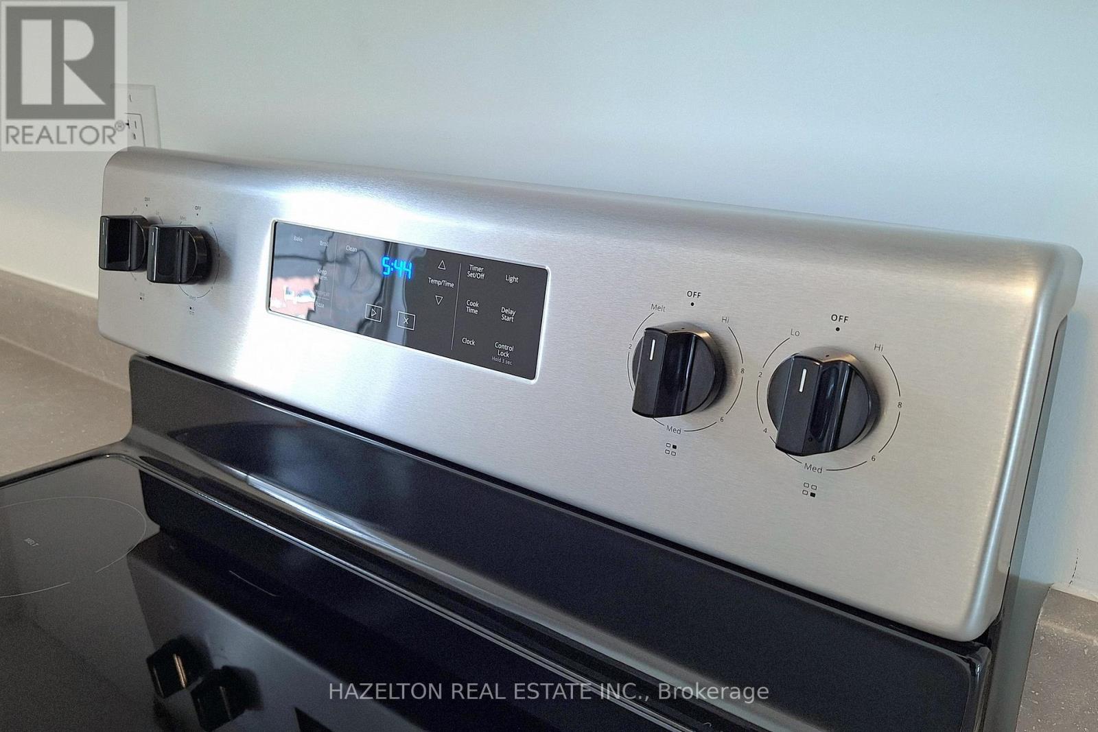 26 Calloway Way, Whitby, Ontario  L2N 0N9 - Photo 16 - E12557638