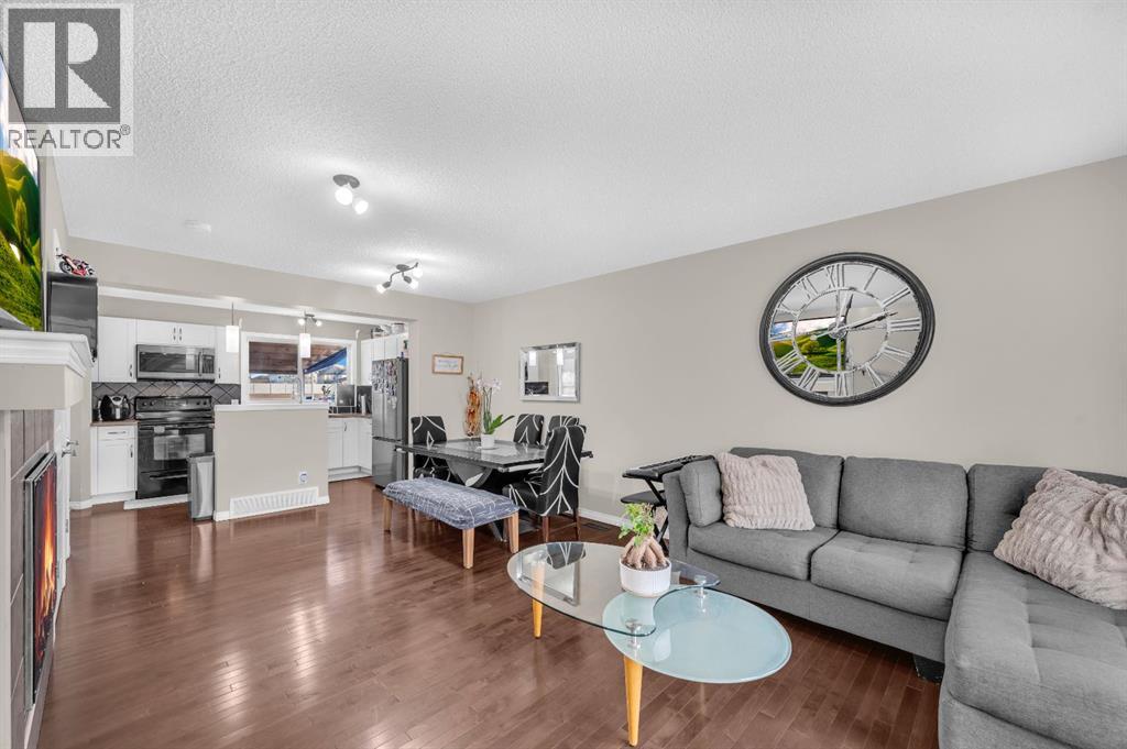 207 Elgin Meadows Se, Calgary, Alberta  T2Z 0M3 - Photo 7 - A2268805