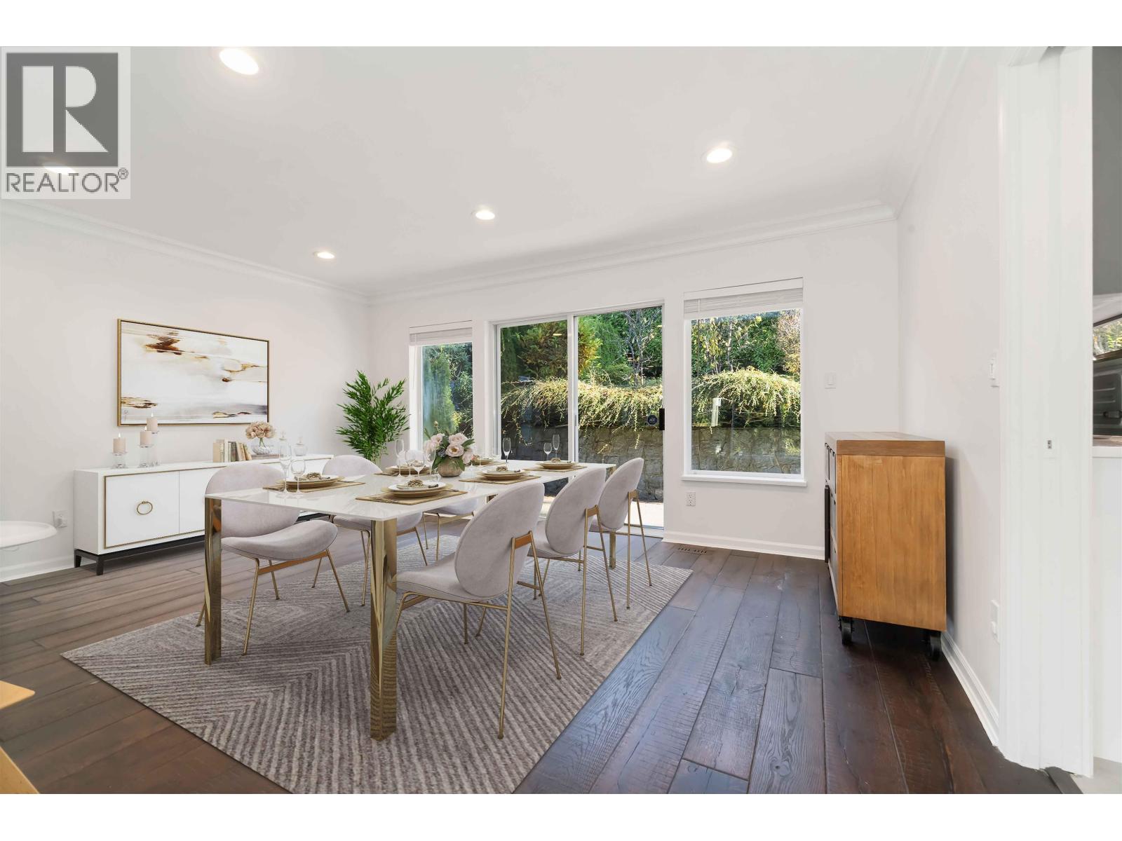 456 Montroyal Boulevard, North Vancouver, British Columbia  V7N 3E1 - Photo 8 - R3068048