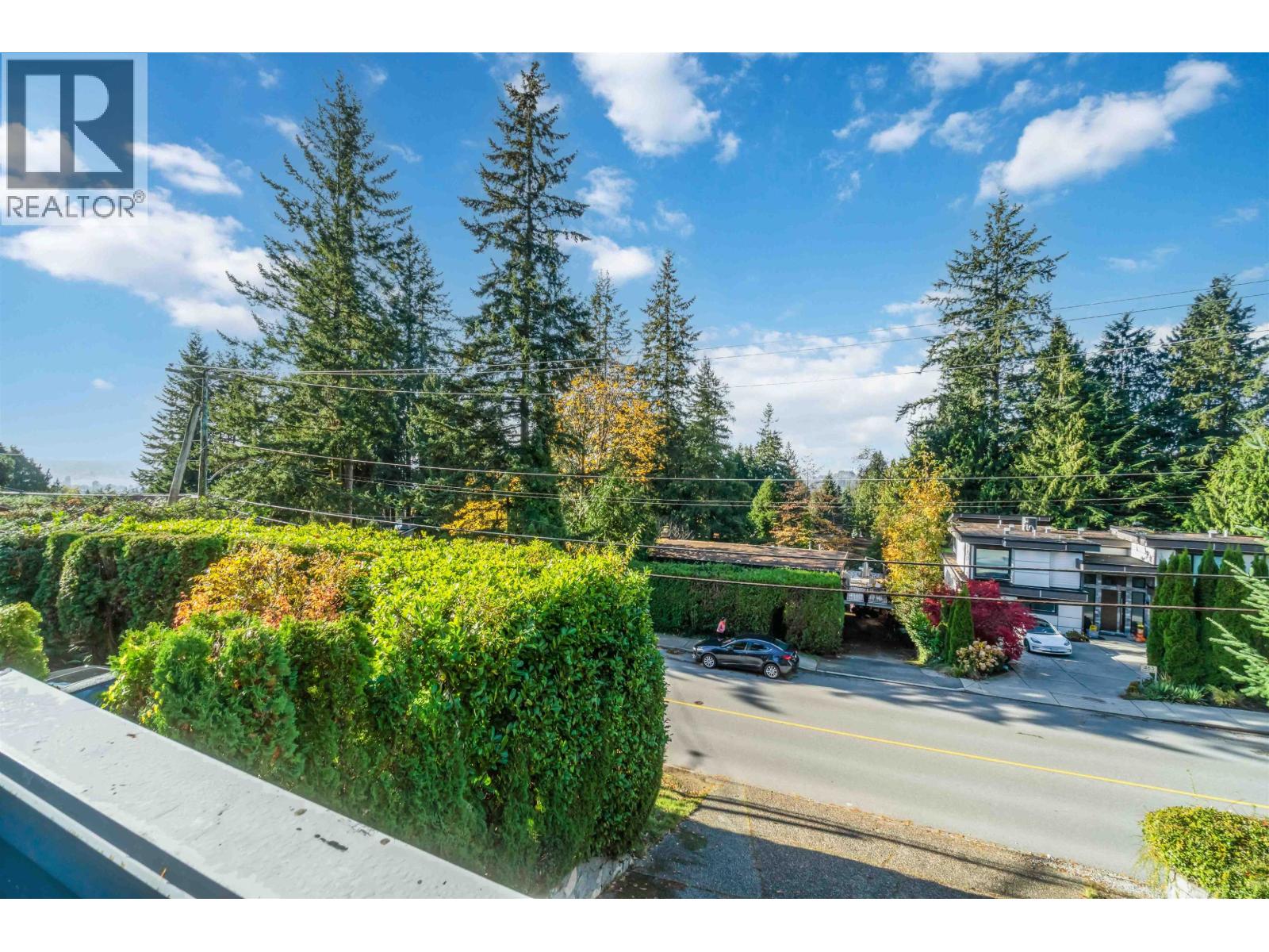 456 Montroyal Boulevard, North Vancouver, British Columbia  V7N 3E1 - Photo 32 - R3068048