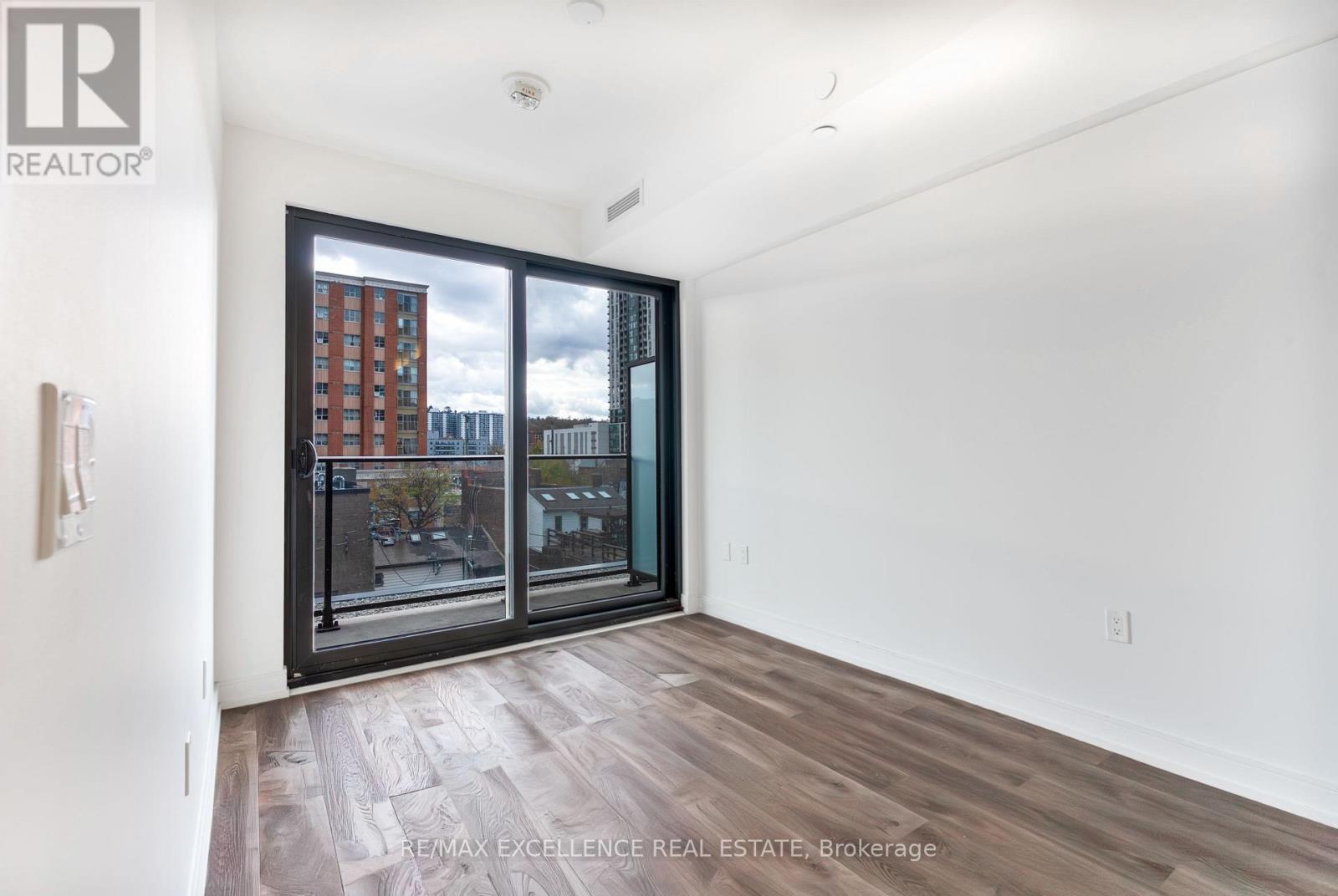 505 - 1 Jarvis Street, Hamilton, Ontario  L8R 3J2 - Photo 3 - X12562588