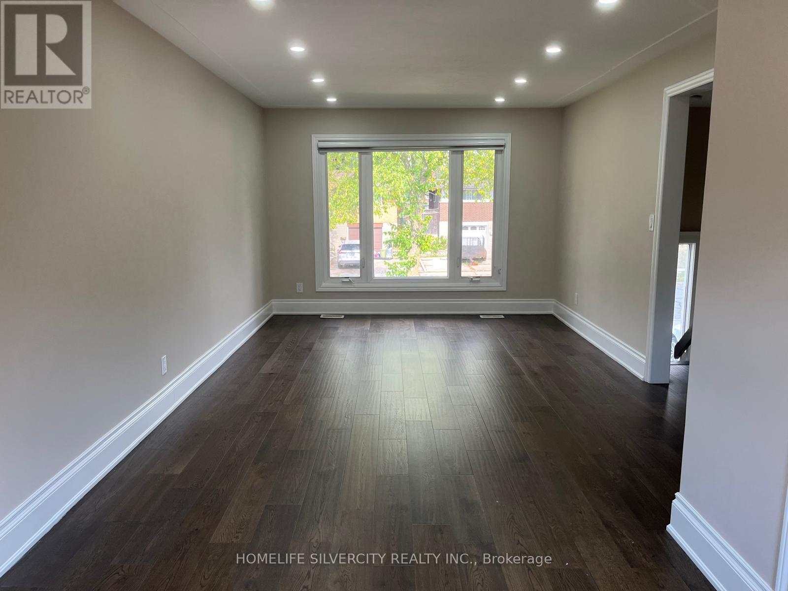 33 Sweetbriar Drive, Kitchener, Ontario  N2M 4S4 - Photo 12 - X12562598