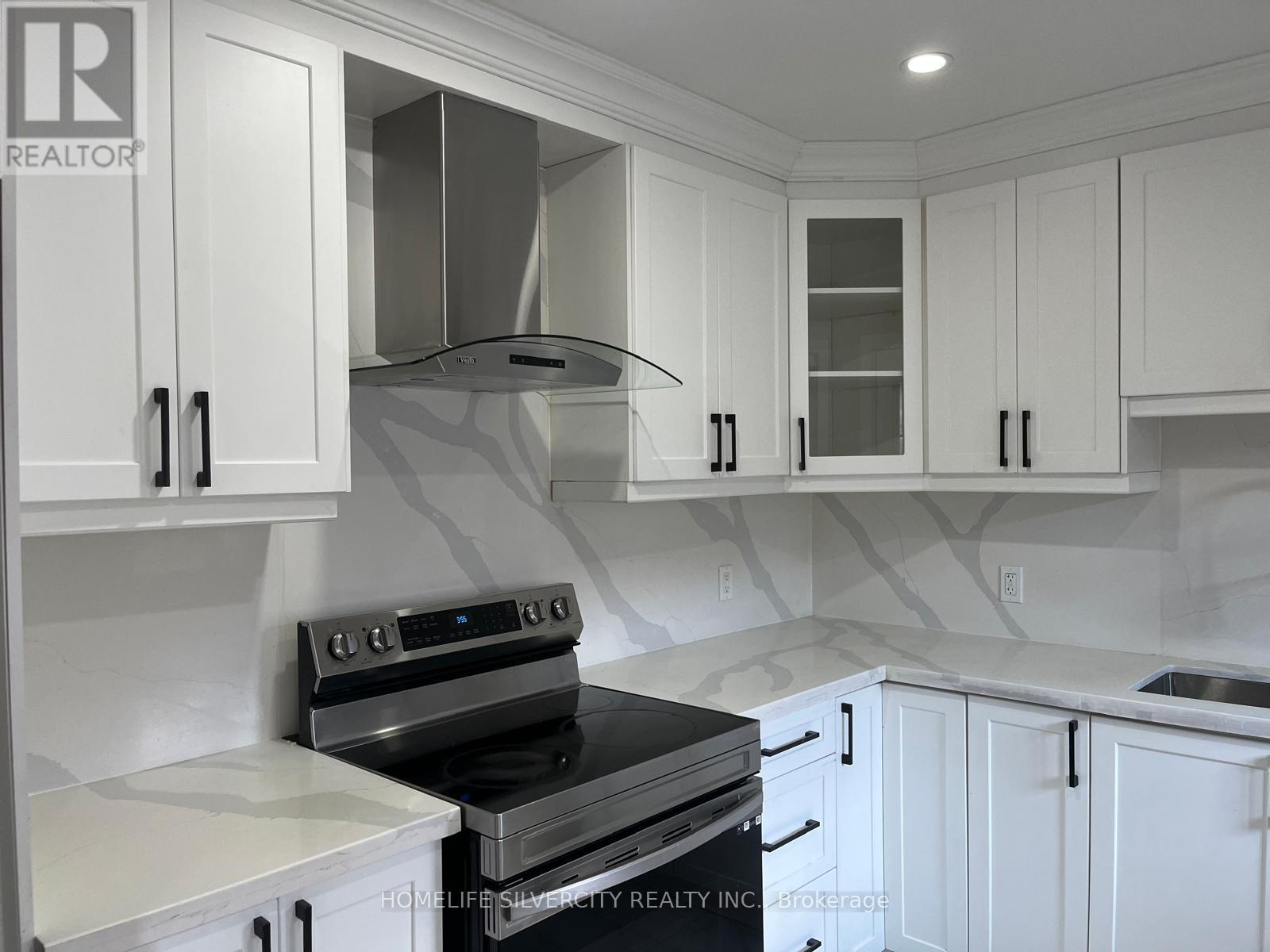 33 Sweetbriar Drive, Kitchener, Ontario  N2M 4S4 - Photo 15 - X12562598