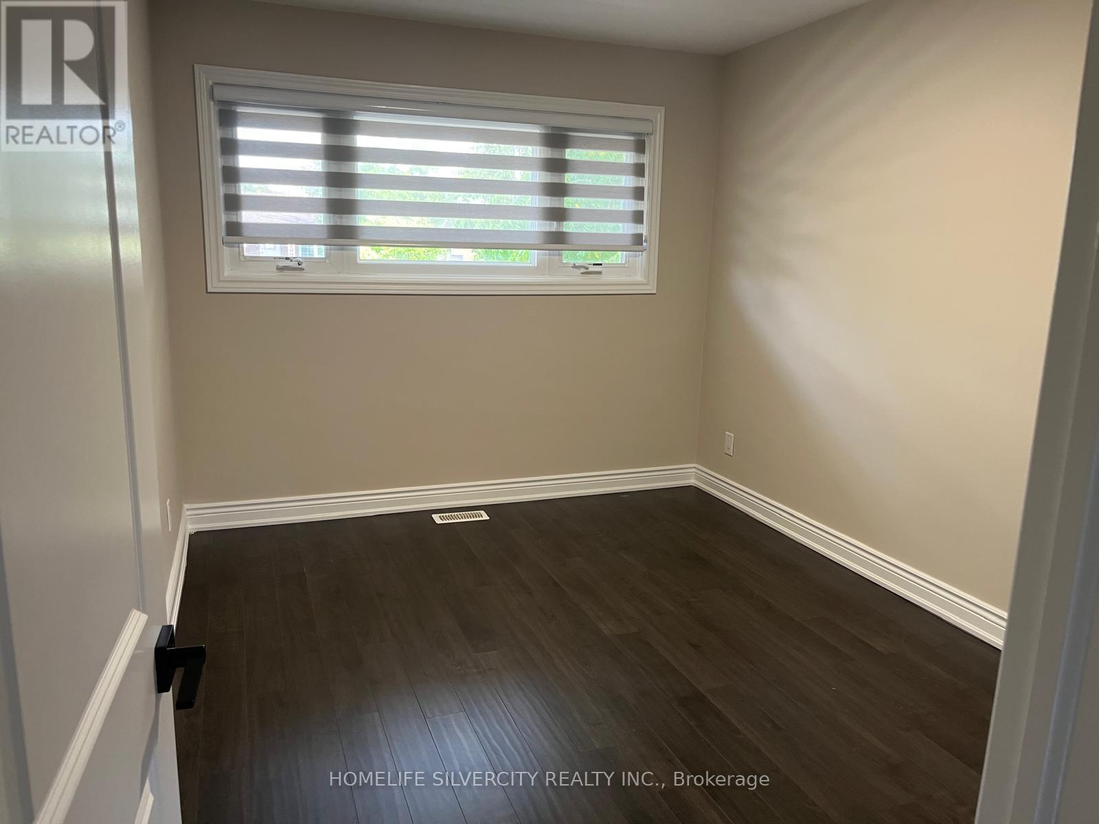 33 Sweetbriar Drive, Kitchener, Ontario  N2M 4S4 - Photo 24 - X12562598