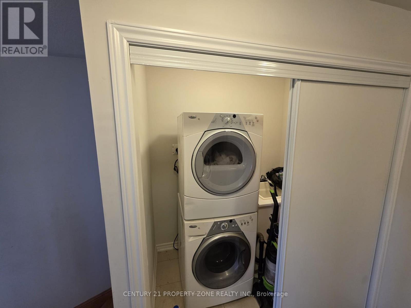 36 Bruton Street, Thorold, Ontario  L2V 0J6 - Photo 20 - X12562608