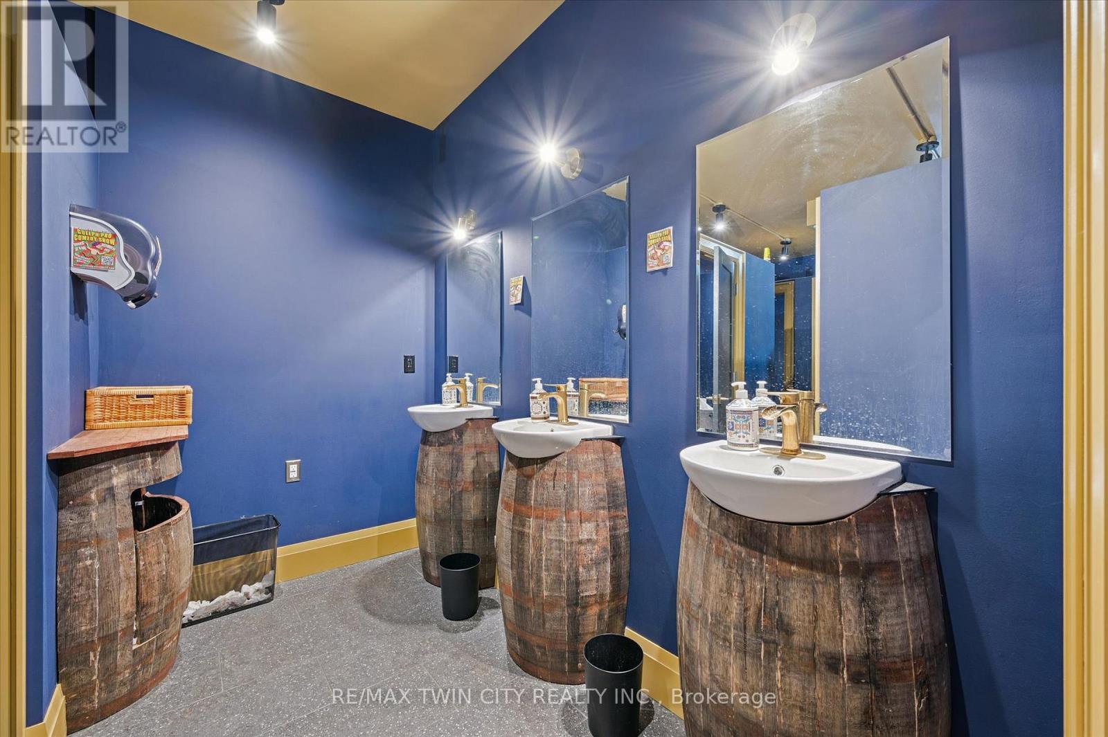 A - 49 Norfolk Street, Guelph, Ontario  N1H 4J1 - Photo 11 - X12562612