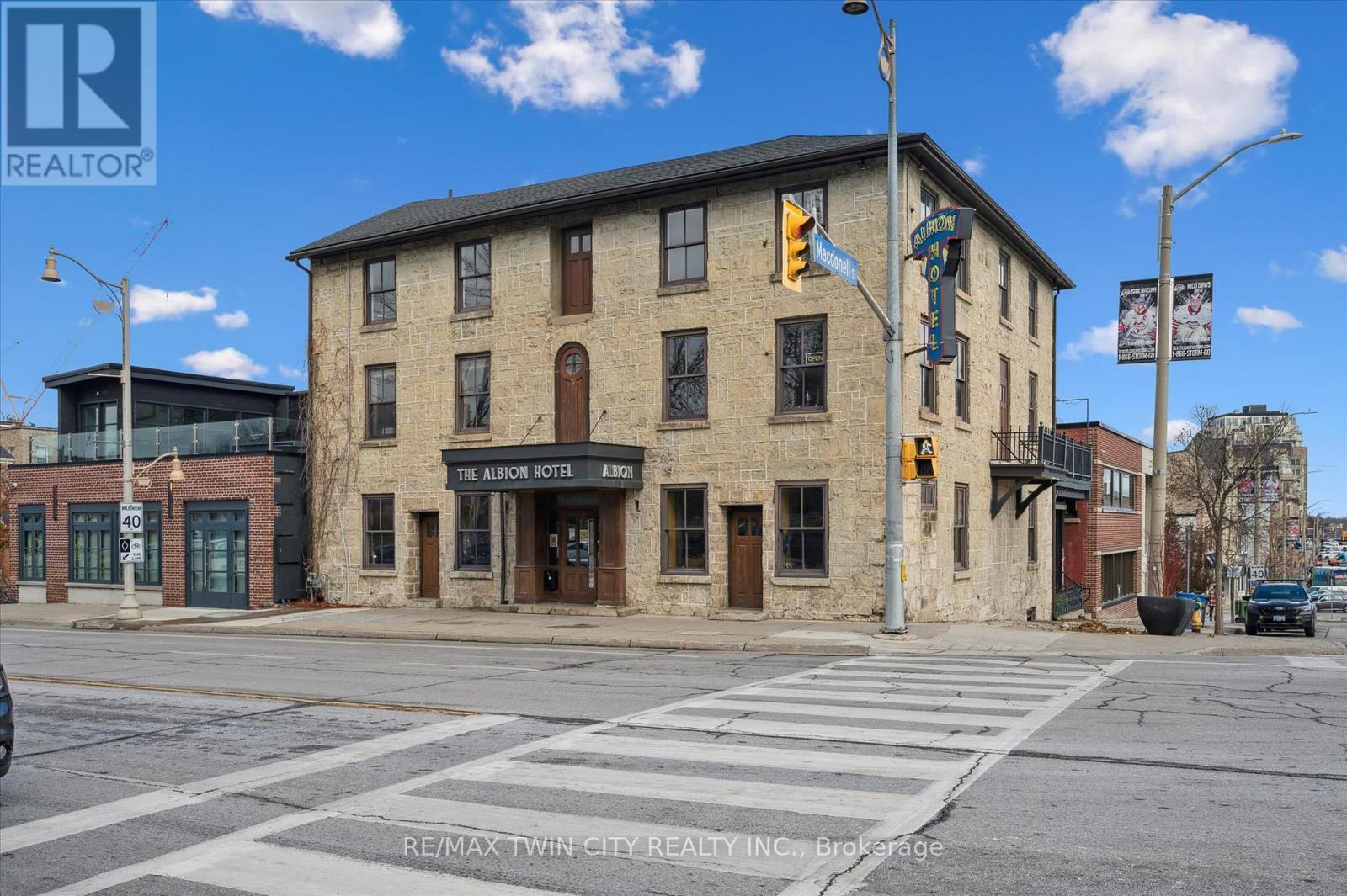 B - 49 Norfolk Street, Guelph, Ontario  N1H 4J1 - Photo 2 - X12562692