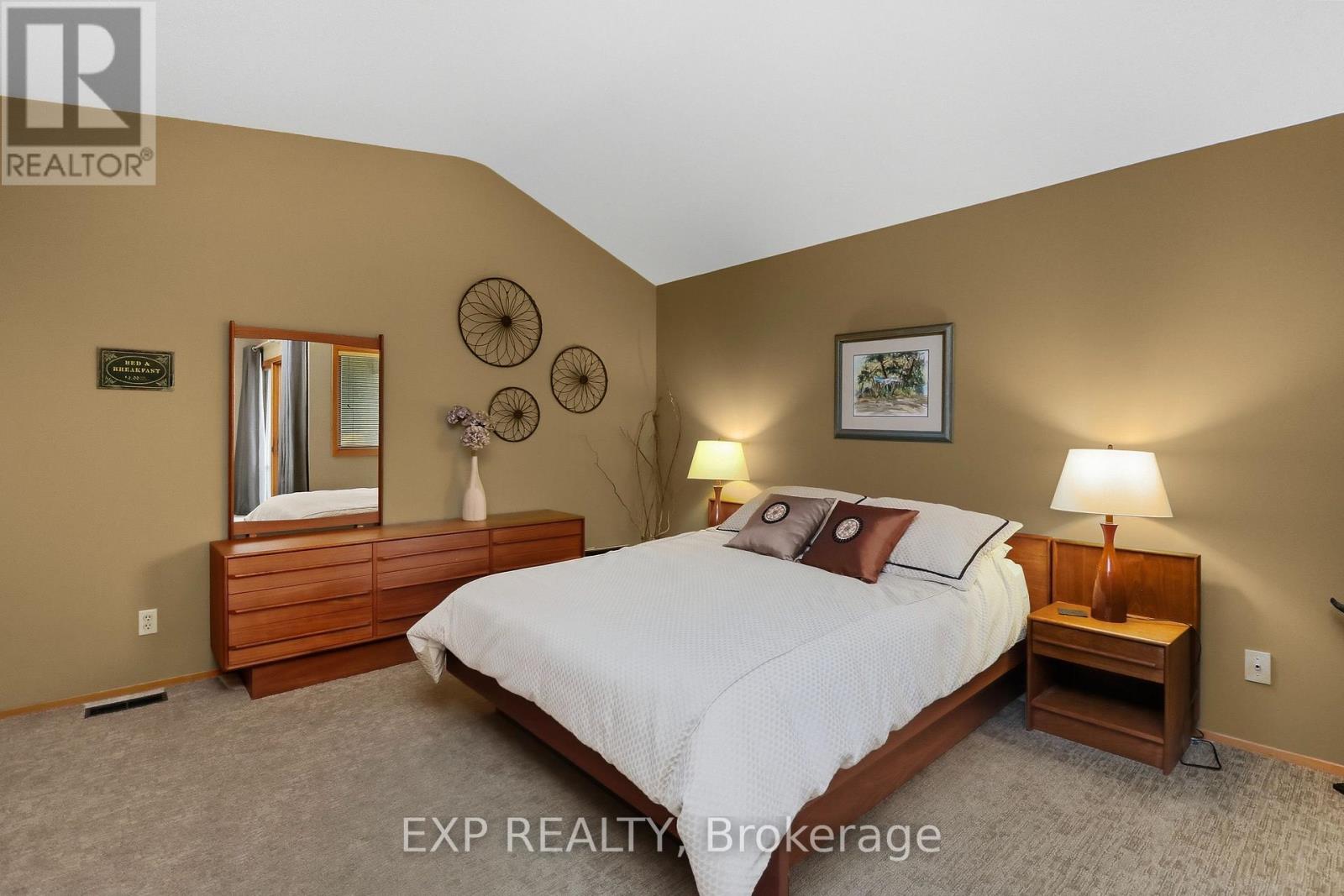 164 Arthur Taylor Lane, Blue Mountains, Ontario  N0H 1J0 - Photo 10 - X12562744