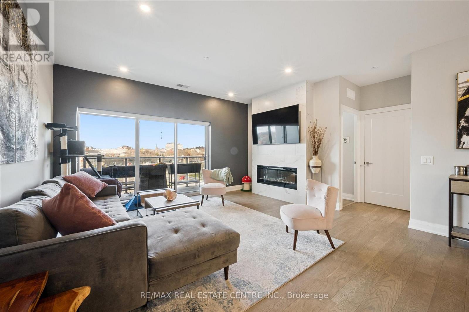 608 - 71 Wyndham Street S, Guelph, Ontario  N1E 5R3 - Photo 14 - X12562754