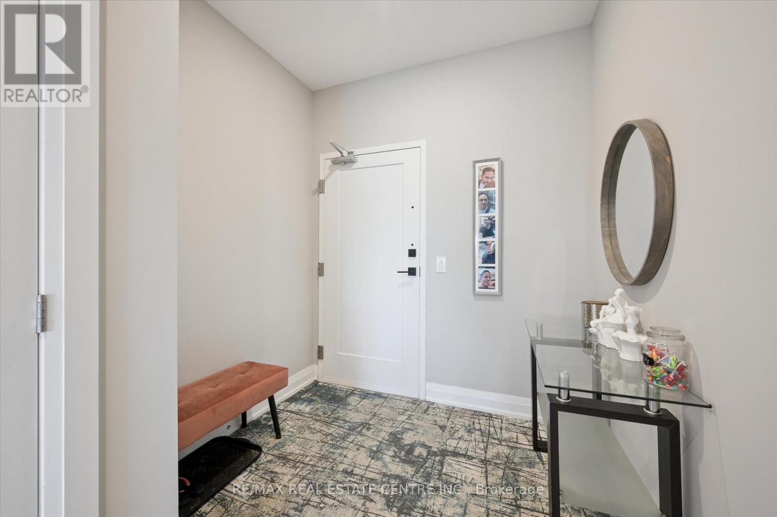 608 - 71 Wyndham Street S, Guelph, Ontario  N1E 5R3 - Photo 5 - X12562754