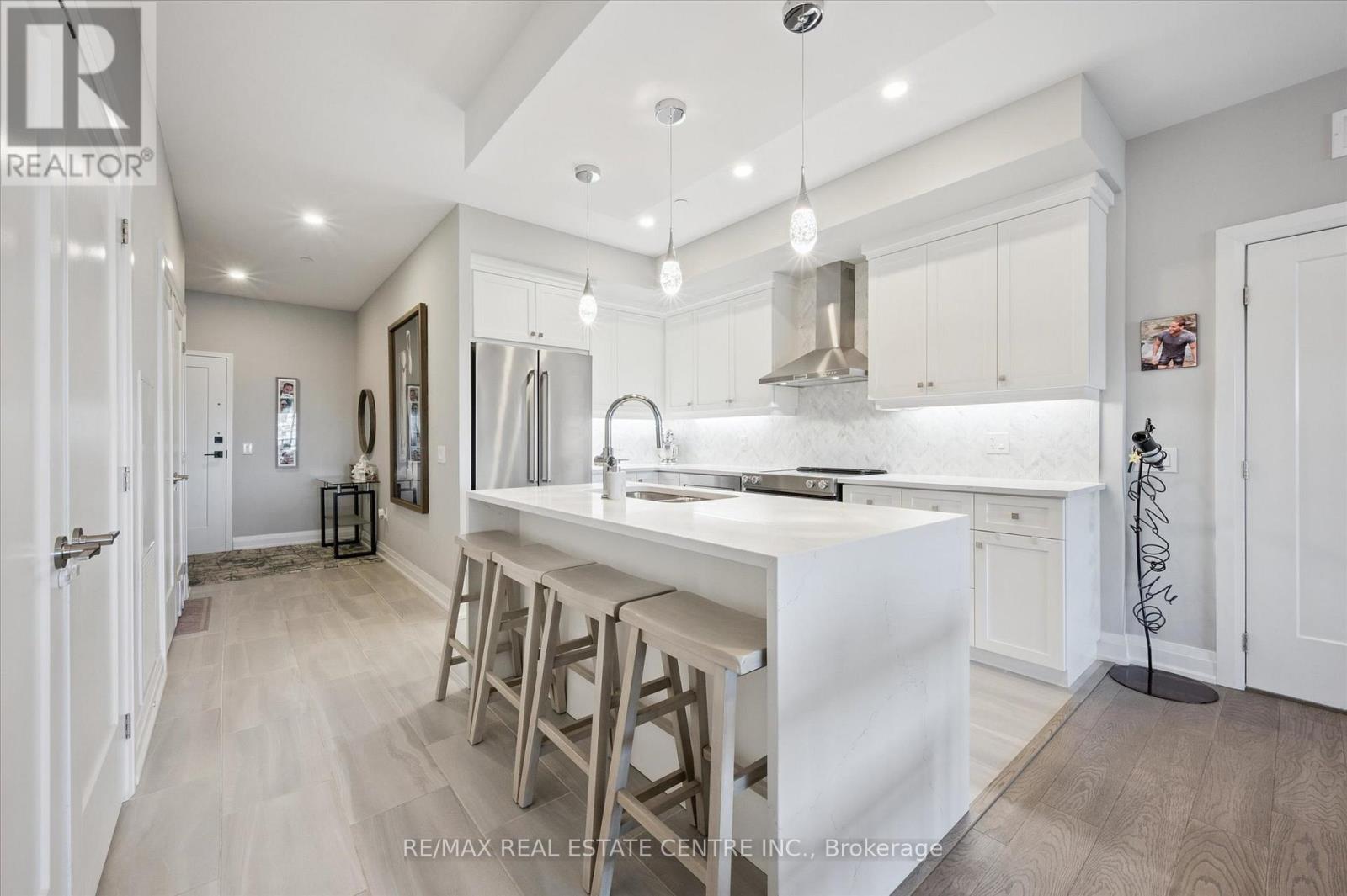 608 - 71 Wyndham Street S, Guelph, Ontario  N1E 5R3 - Photo 8 - X12562754