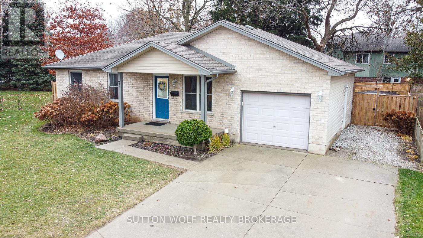 29 Pittao Place, Strathroy-Caradoc, Ontario  N7G 4E7 - Photo 37 - X12562864