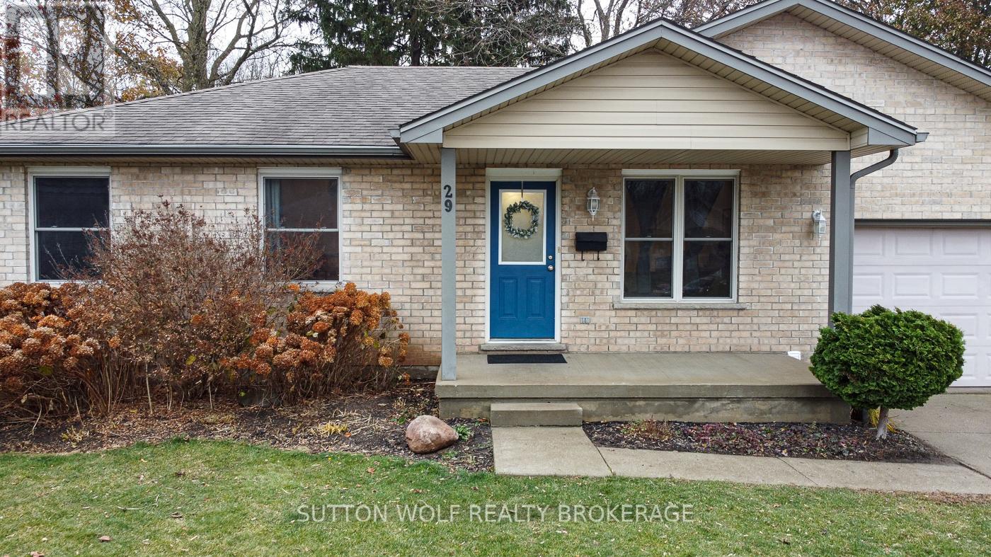 29 Pittao Place, Strathroy-Caradoc, Ontario  N7G 4E7 - Photo 39 - X12562864