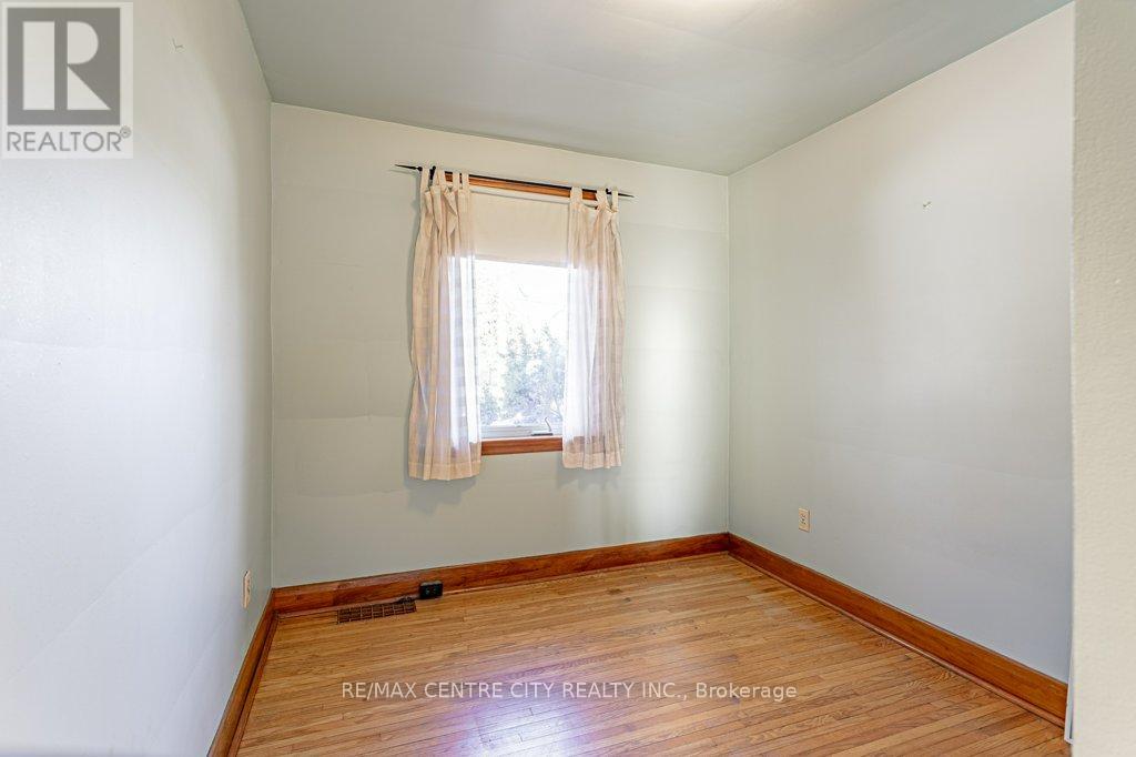1429 Brydges Street, London East, Ontario  N5W 2C6 - Photo 16 - X12562928