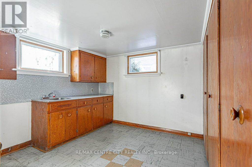 1429 Brydges Street, London East, Ontario  N5W 2C6 - Photo 21 - X12562928