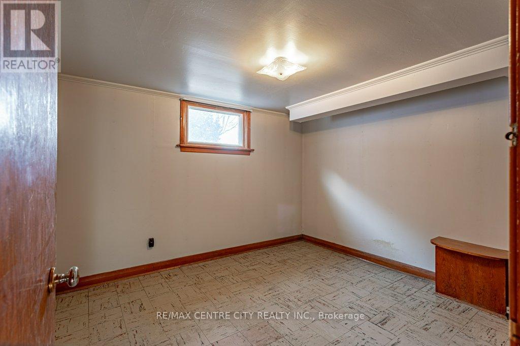 1429 Brydges Street, London East, Ontario  N5W 2C6 - Photo 22 - X12562928
